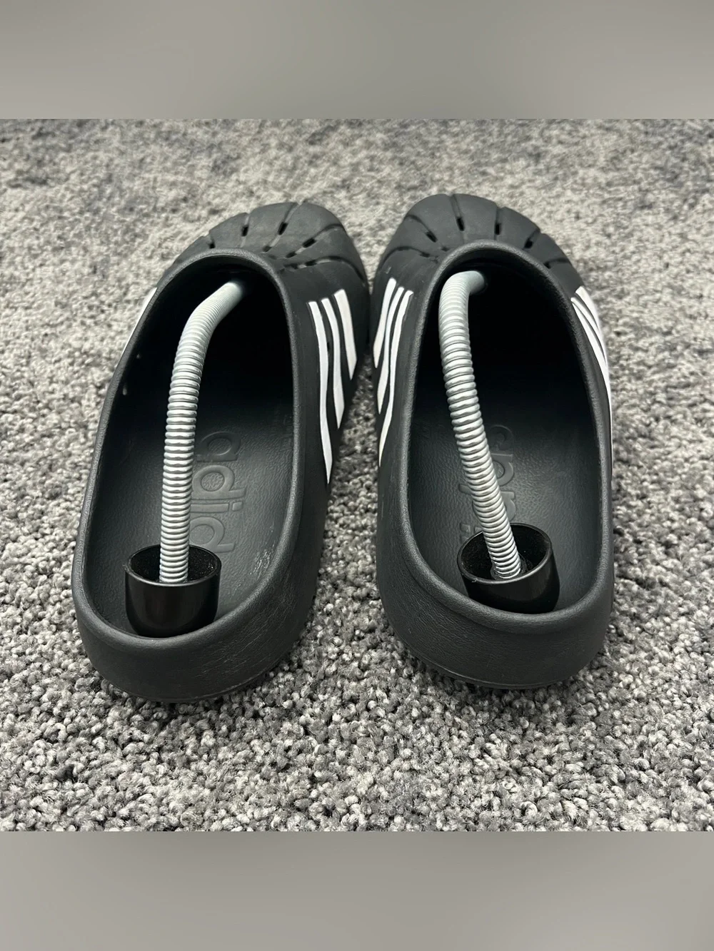 Adidas Adilette Clogs Men’s Size 10 Women’s Size 11 Black White Three Stripes